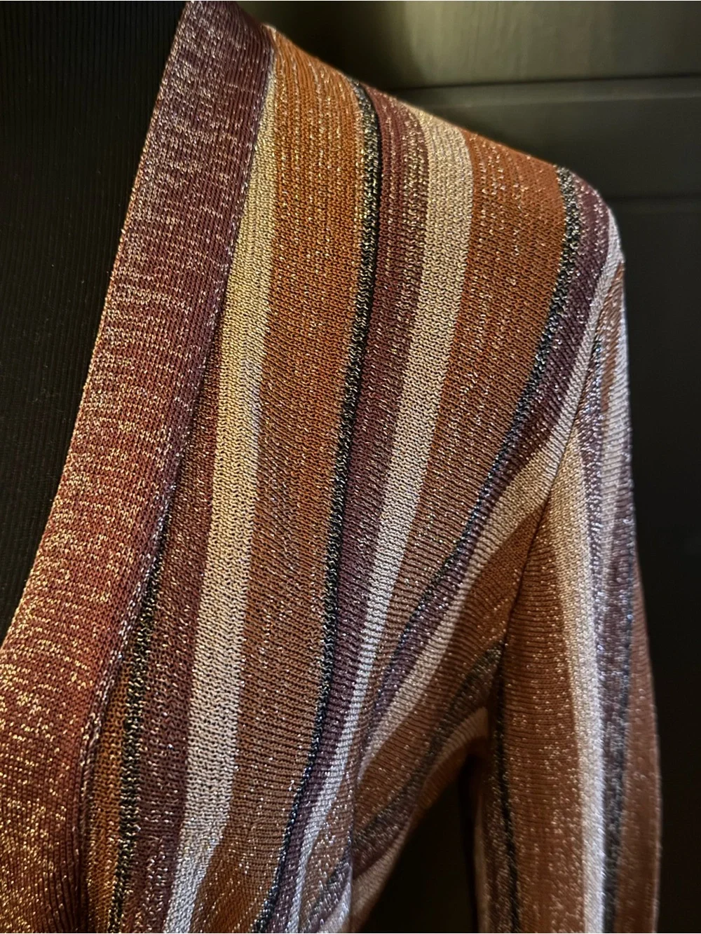 LAGENCE stunning metallic